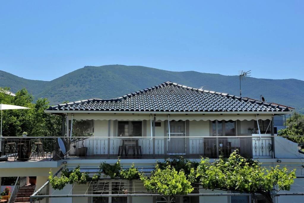 "Elegant & Quiet House" Igoumenitsa Exterior foto