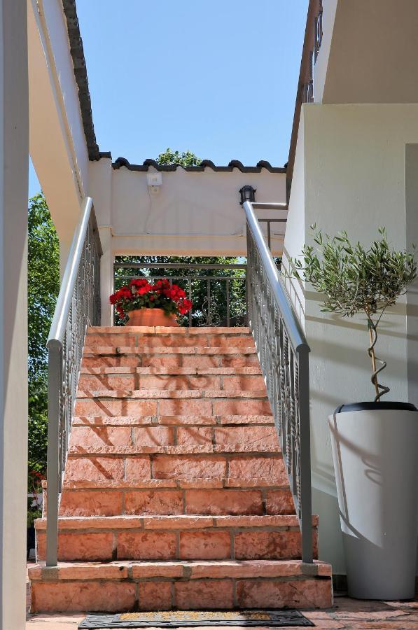 "Elegant & Quiet House" Igoumenitsa Exterior foto