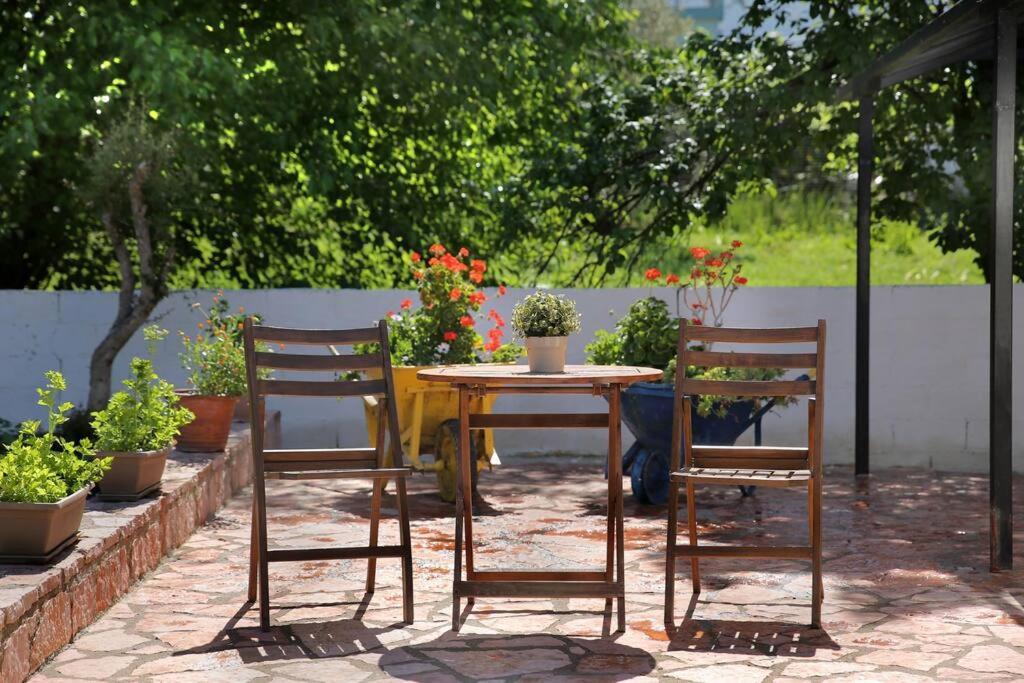 "Elegant & Quiet House" Igoumenitsa Exterior foto