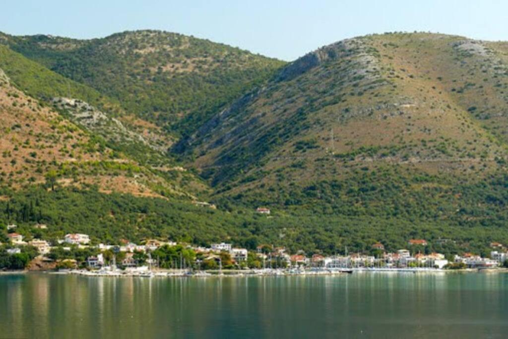 "Elegant & Quiet House" Igoumenitsa Exterior foto